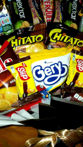 Buket snack jumbo/ buket wisuda cowok/ buket wisuda cewek/ buket ulang tahun/ buket sempro/ hadiah/ kado
