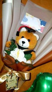 Buket Boneka Wisuda: Hadiah Kado Unik & Menarik