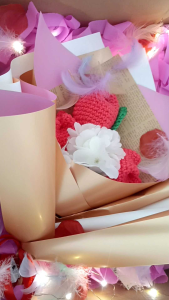 3 stem Tulip Crochet bouquet with box || handmade || artificial || flower decoration
