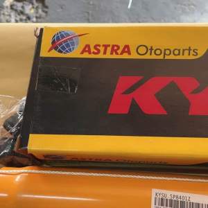SHOCKBREAKER BELAKANG KIJANG SUPER 5K SHOCK BREAKER BELAKANG KIJANG 1988-1996 KYB ULTRA ORIGINAL GAS ASTRA MOBIL