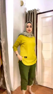 Kaos Wanita Jumbo Size M L XL XXL: Tips & Desain Stylish