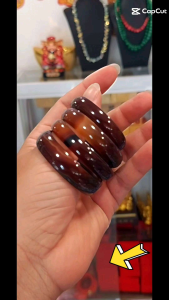 Vòng tay Mã Não Bản hẹ màu nâu đen size nhỏ dành cho bé gái.