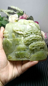 (Certificate) Hetian Jade / Nephrite Jade Ornament (证书) 和田玉招财山水摆件 富贵吉祥 蒸蒸日上 带证书 水头饱满特别润 带证书 一物一证书 原石雕刻摆件 立体手工雕刻 0.92公斤重