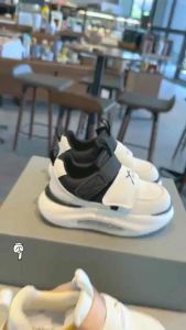 Sepatu Fashion Kids Laki-Laki Perempuan 26-37 Nyaman Lentur Nyaman Ringan Anti Licin Santai Musim Dingin COD