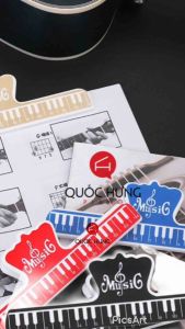 Kẹp bản nhạc hình Piano kẹp tài liệu guitar sách vở(kẹp dài hàng chuẩn)