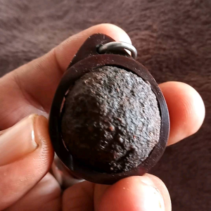 คตปรอทชนิดพิเศษรวมธาตุต่างๆเนื้อแข็งมากหายากสุดๆมีชิ้นเดียวครับ