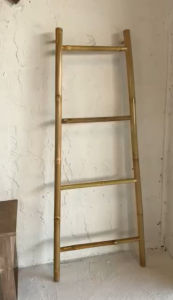 บันไดไม้ แขวนผ้าเช็ดตัว แต่งบ้าน ไม้ไผ่ เคลือบแลกเกอร์ สีธรรมชาติ สูง 150cm บันไดตากผ้า ห้องน้ำ ทำมือ Towel ladder bamboo wall ladder in natural color