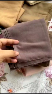 NEW SEGI EMPAT PARIS jadul OLD/ HIJAB SEGI EMPAT PARIS POLOS / KERUDUNG SEGI EMPAT / BAHAN ADEM