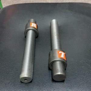 ชุดซ่อมแขนกลางเกลียว 1คู คูโบต้า ความโต1นิ้ว ความยาว8นิ้ว ซ้าย/ขวา