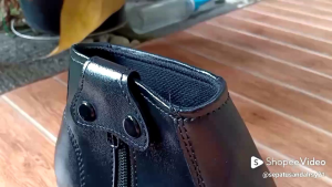 Sepatu Kerja Desain Ergonomis untuk Wanita