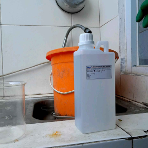 ACH (Aluminium Chlorohydrate) sebagai penjernih Air & Antiperspirant deodorant kemasan 1Liter