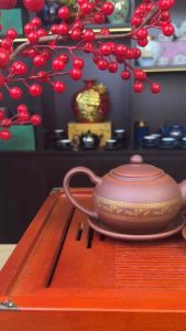 Bộ ấm chén Tống Lạc Việt - NNƯT Vương Mạnh Tuấn - Bộ ấm trà hoạ tiết trống đồng