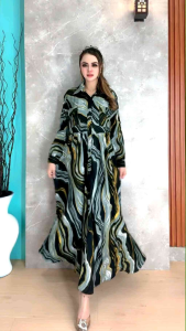 Gamis Shangrilla: Pakaian Wanita Elegan dengan Desain Tradisional Indonesia
