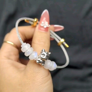Vòng Cáp Ngũ Điếu Moonstonee Mix Charm Ag Mèo - Phong Thủy TUDO