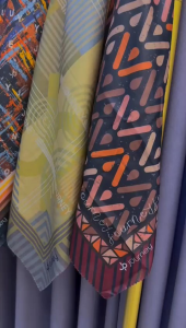 JOURNEY SCARVES REGULER HIJAB SEGIEMPAT KERUDUNG BEST SELLER MOZA ALINA DARA BLACK DHATU