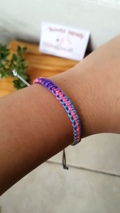Gelang Desain Unik & Kualitas Tinggi: Aksesori Wanita Trendi