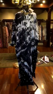 Azzahra Kaftan Viscos Payet by Dian Pelangi LIMITED EDITION Busana Muslim Maxi Dress Gamis Abaya Gaun Outfit Pesta Pernikahan Kondangan Casual Formal Wanita Hijaber Cantik Anggun Modis Modern Elegan Mewah Model Korea Terbaru Motif Jumputan Kekinian