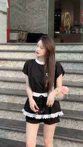 Set Bộ Đen Áo Thun Viền Cánh Dơi Đính Nơ Croptop + Chân Váy Xoè Viền Ren Có Lót Quần Bí Phồng