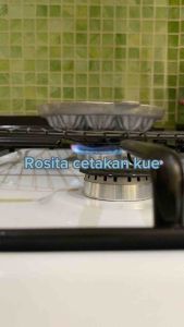 Rosita Cetakan Kue Cubit Bunga 12 Lubang dan Tutup Gratis Sutil Kue