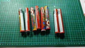 24 pcs Mainan Bunyi Wek Wek Mainan Bunyi Unik