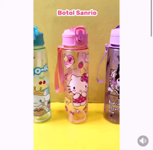 Botol Minum Anak Karakter Sanrio Kuromi Cinamorol Melody Hello Kitty Capybara 900ML BPA Free