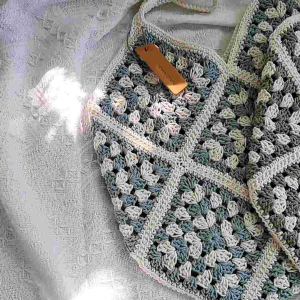 กระเป๋าเชือกถัก ทรงถุงแกง แบบต่อดอก ลาย 1