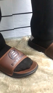 Sandal slop pria wanita Sandal Casual anti licin fre box