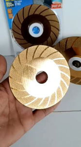 Mata Gerinda Diamond Cup Wheel Jepang 4 Inch 100mm DS-100R #180 Pisau Amplas Granit Beton Keramik Marmer Batu Keras Roda Gerinda Kasar Halus Pengikis Permukaan Alat Potong Kuat Awet Presisi Untuk Mesin Gerinda Tangan