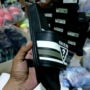 Sandal Slip On Pria Wanita Model Garis Segitiga Timbul Free Box