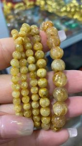 Chuỗi 3 vòng quấn tay đá thạch anh tóc vàng 5li thiên nhiên khoảng 108 hạt may mắn tài lộc