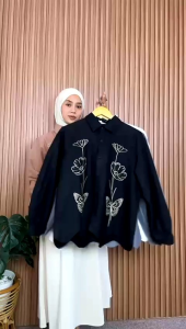 KAMMARI TOP by Chatifa/Atasan Chatifa Terbaru/Atasan Katun Linen Mix Bordir/Atasan Linen Rami/Atasan Bordir/Atasan Premium Import/Atasan Busui wudhu friendly/Atasan Kemeja/Blouse Atasan Kemeja/Baju Wanita Terbaru/Baju Wanita Import/Atasan Cotton Linen