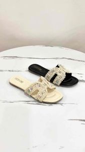 BREVINNI Fleuria Slip On Sandals || Sandal Flat Kasual Wanita || Sandal Flat Wanita || Sandal Renda || Sandal Teplek Wanita || Pearl Collection || Sandal Mutiara Renda Premium Wanita