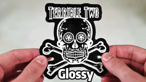 CUSTOM STIKER - Cetak dan Cutting Desain Sendiri - Stiker Nama Logo Komunitas Label promosi desain vector - Laminasi Glossy Stiker anti Air