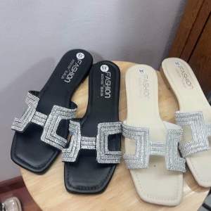 Dép lê quai ngang chữ H gắn đá xinh L65