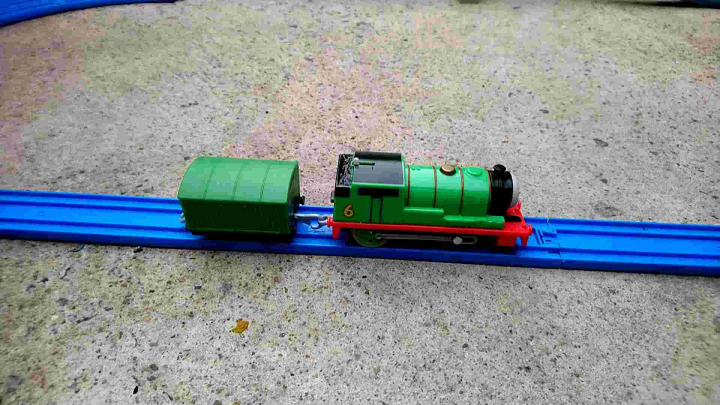 รถไฟTomy Plarail Thomas & Friends Percy วิ่งเร็ว โทมัสและผองเพื่อน