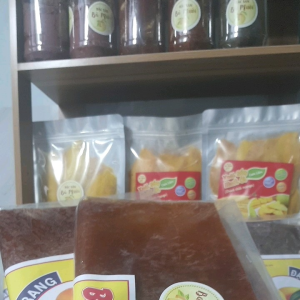 1 Kg xoài sấy muối ớt Nha Trang không chứa chất bảo quản - Đặc Sản Bà Mười