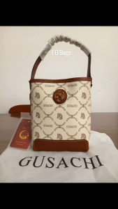 Tas HP dari Brand GUSACHI Motif Vintage Ada Logo Ukiran Kuda Sling Bag Wanita Tas Premium Brand Import kd 161