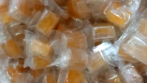 Kẹo mãn cầu dừa non hàng date mới 500g