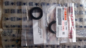 SEAL KRUK AS KIRI NMAX SIL CRANKSHAFT KIRI AEROX 155 93102-24802