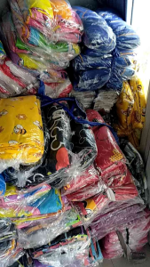 (gratis ongkir) promo Sarung Bantal Embos Polos//Ukuran 45x60/Bahan Katun Halus Polimicro Tidak Luntur dan tebal