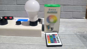 EMICO LAMPU HIAS BOLAM LED RGB + REMOTE 7W 7 WATT E27 WARNA WARNI BAGUS KUALITAS TERJAMIN