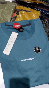 4 pcs 100 Kaos Distro Pria Terbaru Bahan Tebel cotton tc 24s