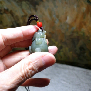 Hetian Pebble Nephrite with raw "Jade Skin" hand carved Dragon-Tortoise pendant (with certificate) 和田玉籽玉带皮带毛孔全手工雕刻龙龟吊坠(带证书)