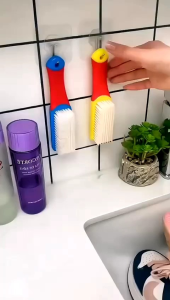 Sikat Sepatu Bulu Halus dan Lembut Gagang Plastik