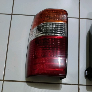 Indonesia MadeToyota Revo 2003 2004 2005 Taillight Tail Light Assembly with Bulbs and Harness