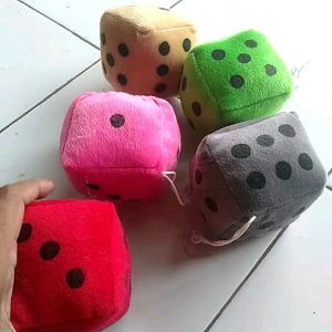 Boneka Dadu Tempelan Kaca: Hadiah Dadu Kaca & Aksesoris Souvenir
