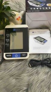 Máy đo huyết áp tự động Kachi rất đa năng tiện lợi dễ sử dụng