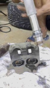 ตัวถอดคาลิปเปอร์เบรกรถยนต์ อีซูซุ1.9-รีโว่-วีโก้ อาจจะไปลงรุ่นอื่นๆอีก[ขยายได้30-35มิล]