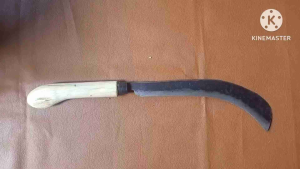 Arit Potong Rumput: Alat Taman Berkualitas & Tahan Lama