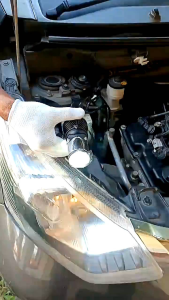 SEPASANG LAMPU LED UTAMA MOBIL MINI PROJEKTOR CUT OFF H4 HI LOW MP1 NINE LUMINOS